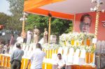 at Bal Thackeray funeral in Mumbai on 18th Nov 2012 (258).JPG